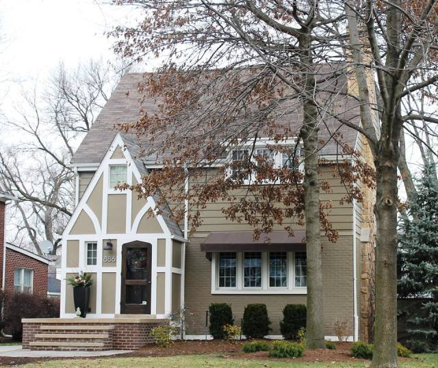 886 Washington Rd, Grosse Pointe, MI One of three authenticated Detroit News homes. This one was a model home for the Detroit News when new. Photo copyright Benjamin Gravel 2015. It cannot be reproduced without his permission